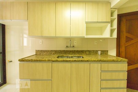 Apartamento à venda com 129m², 3 quartos e 2 vagas Apartamento à venda com 129m², 3 quartos e 2 vagasCozinha
