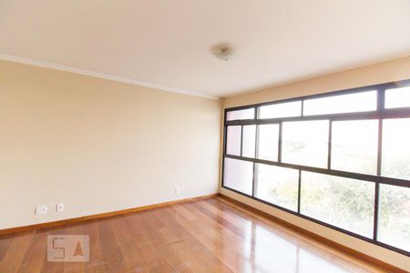 Apartamento à venda com 129m², 3 quartos e 2 vagas Apartamento à venda com 129m², 3 quartos e 2 vagasSala