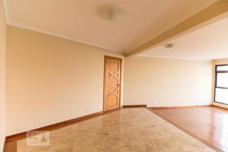 Apartamento à venda com 129m², 3 quartos e 2 vagas Apartamento à venda com 129m², 3 quartos e 2 vagasSala de Jantar