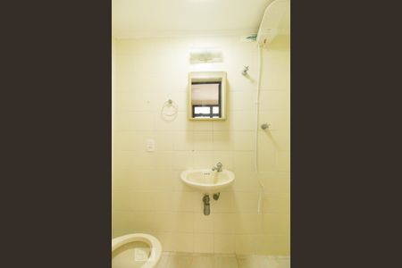 Apartamento à venda com 129m², 3 quartos e 2 vagas Apartamento à venda com 129m², 3 quartos e 2 vagasBanheiro de Serviço