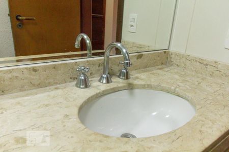 Apartamento à venda com 129m², 3 quartos e 2 vagas Apartamento à venda com 129m², 3 quartos e 2 vagasBanheiro