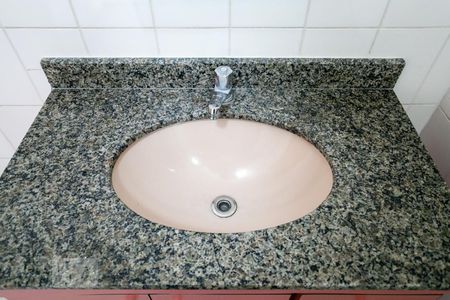 Apartamento à venda com 120m², 3 quartos e 2 vagas Apartamento à venda com 120m², 3 quartos e 2 vagasBanheiro da suíte