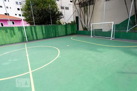 Apartamento à venda com 120m², 3 quartos e 2 vagas Apartamento à venda com 120m², 3 quartos e 2 vagasÁrea Comum - Quadra esportiva