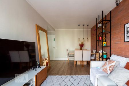 Sala de apartamento para alugar com 1 quarto, 55m² em Vila Olímpia, São Paulo