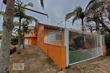 Casa para alugar com 197m², 3 quartos e 4 vagasFachada