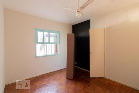 Casa à venda com 242m², 3 quartos e 2 vagas Casa à venda com 242m², 3 quartos e 2 vagasSuíte 2