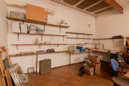 Casa à venda com 242m², 3 quartos e 2 vagas Casa à venda com 242m², 3 quartos e 2 vagasÁrea externa