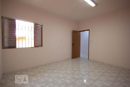 Casa à venda com 250m², 3 quartos e 4 vagas Casa à venda com 250m², 3 quartos e 4 vagasQuarto 2