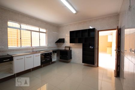 Casa à venda com 250m², 3 quartos e 4 vagas Casa à venda com 250m², 3 quartos e 4 vagasCozinha