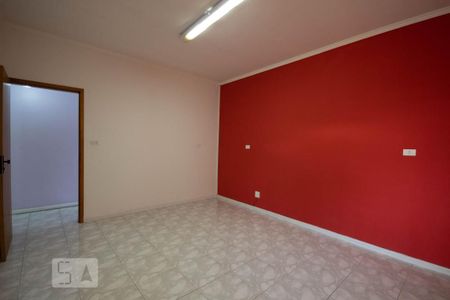 Casa à venda com 250m², 3 quartos e 4 vagas Casa à venda com 250m², 3 quartos e 4 vagasQuarto 2