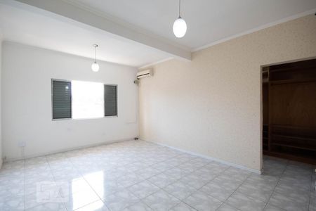 Suíte de casa à venda com 3 quartos, 250m² em Vila Osasco, Osasco