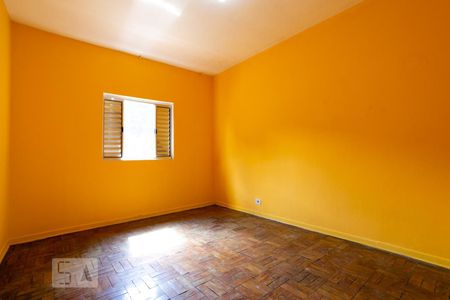 Quarto 2 de casa para alugar com 2 quartos, 100m² em Vila São Vicente, São Paulo