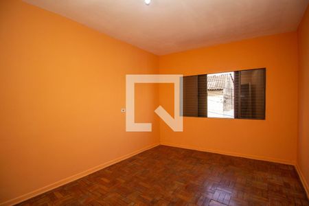 Quarto 1 de casa para alugar com 2 quartos, 100m² em Vila São Vicente, São Paulo