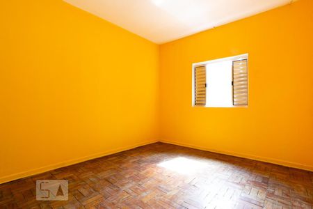 Quarto 2 de casa para alugar com 2 quartos, 100m² em Vila São Vicente, São Paulo
