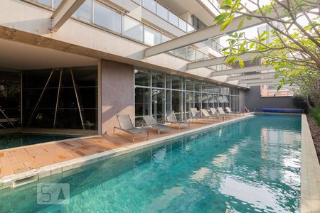 Apartamento à venda com 71m², 1 quarto e 1 vagaÁrea comum - Piscina