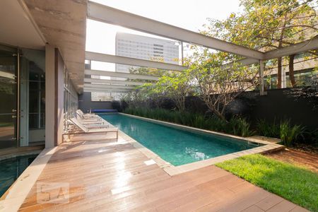 Apartamento à venda com 71m², 1 quarto e 1 vagaÁrea comum - Piscina