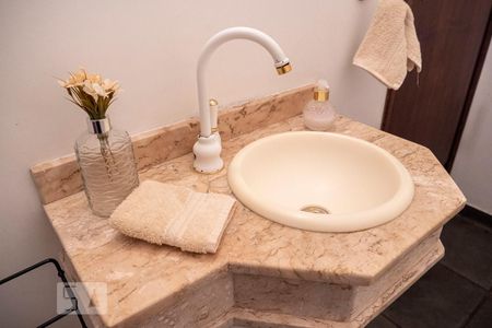 Lavabo de casa à venda com 4 quartos, 238m² em Vila Vera, São Paulo