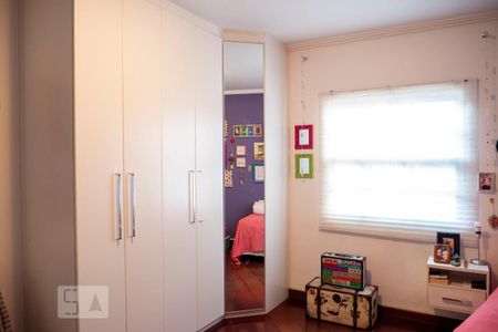 Casa à venda com 238m², 4 quartos e 3 vagasSuíte