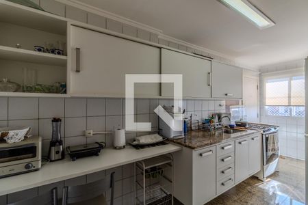 Apartamento à venda com 140m², 3 quartos e 2 vagasCozinha