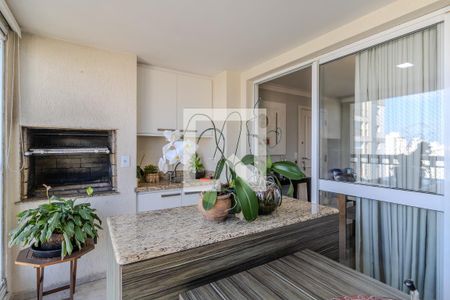 Apartamento à venda com 140m², 3 quartos e 2 vagasVaranda