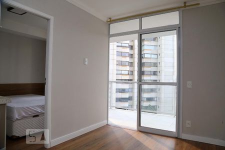Sala de apartamento para alugar com 1 quarto, 37m² em Real Parque, São Paulo