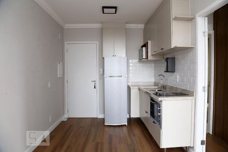 Sala/Cozinha de apartamento para alugar com 1 quarto, 37m² em Real Parque, São Paulo