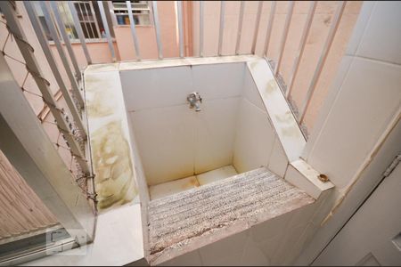 Apartamento para alugar com 70m², 2 quartos e 1 vagaÁrea de Serviço