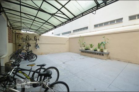 Apartamento para alugar com 70m², 2 quartos e 1 vagaÁrea comum