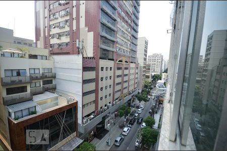 Apartamento para alugar com 70m², 2 quartos e 1 vagaVista