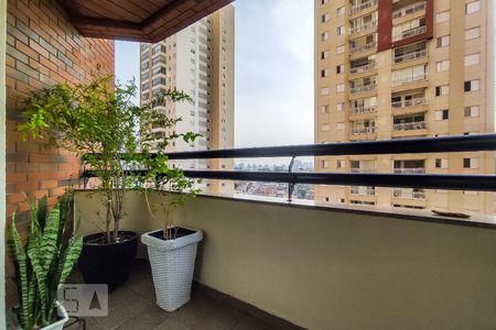 Varanda de apartamento à venda com 4 quartos, 130m² em Vila Suzana, São Paulo