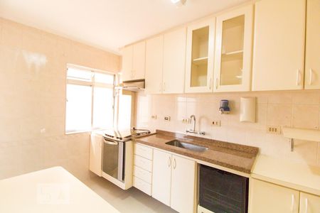 Apartamento à venda com 75m², 2 quartos e 1 vaga Apartamento à venda com 75m², 2 quartos e 1 vagaCozinha