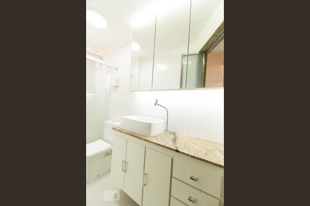 Apartamento à venda com 75m², 2 quartos e 1 vaga Apartamento à venda com 75m², 2 quartos e 1 vagaBanheiro Quarto 2 - Suíte