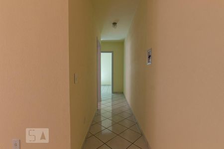 Corredor de apartamento à venda com 2 quartos, 60m² em Teresópolis, Porto Alegre