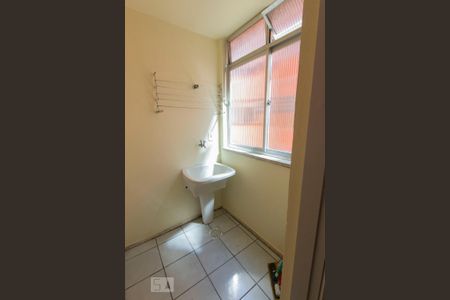 Apartamento à venda com 60m², 2 quartos e 1 vagaÁrea de Serviço
