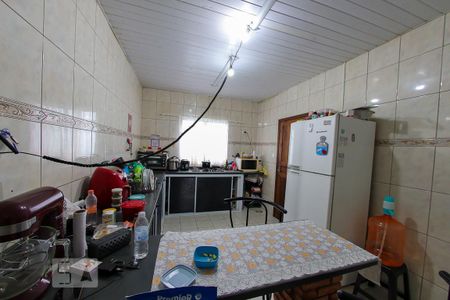 Casa à venda com 140m², 2 quartos e 2 vagas Casa à venda com 140m², 2 quartos e 2 vagasCozinha