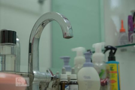 Apartamento à venda com 140m², 2 quartos e 2 vagasPia Banheiro Suite