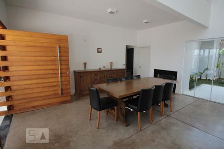 Sala de casa de condomínio à venda com 6 quartos, 500m² em Ivoturucaia, Jundiaí