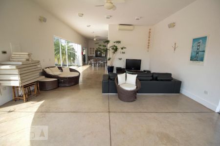 Casa de condomínio à venda com 500m², 6 quartos e 3 vagas Casa de condomínio à venda com 500m², 6 quartos e 3 vagasArea de Lazer