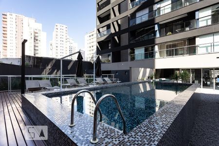 Apartamento à venda com 43m², 1 quarto e 1 vaga Apartamento à venda com 43m², 1 quarto e 1 vagaÁrea comum - Piscina