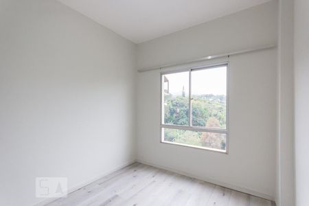 Quarto 1 de apartamento para alugar com 2 quartos, 50m² em Freguesia (jacarepaguá), Rio de Janeiro