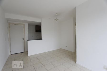 sala de apartamento à venda com 3 quartos, 70m² em Jacarepaguá, Rio de Janeiro