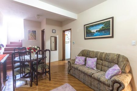 Casa à venda com 224m², 3 quartos e 3 vagasSala de estar