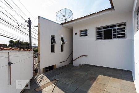 Casa à venda com 300m², 4 quartos e 2 vagas Casa à venda com 300m², 4 quartos e 2 vagasQuintal