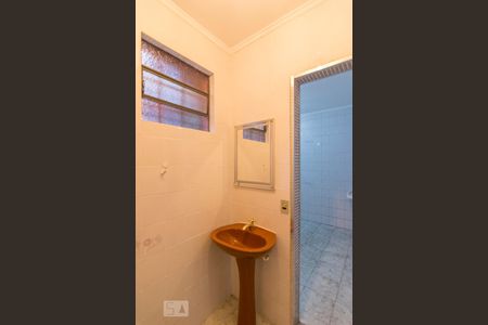 Casa à venda com 186m², 3 quartos e 2 vagasBanheiro de Serviço