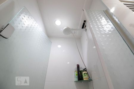 Apartamento à venda com 94m², 3 quartos e 1 vaga Apartamento à venda com 94m², 3 quartos e 1 vagaBanheiro da Suíte - Chuveiro Elétrico