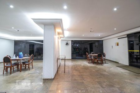 Apartamento à venda com 94m², 3 quartos e 1 vaga Apartamento à venda com 94m², 3 quartos e 1 vagaÁrea comum - Salão de festas