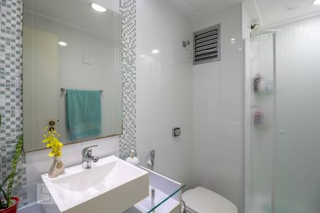 Apartamento à venda com 94m², 3 quartos e 1 vaga Apartamento à venda com 94m², 3 quartos e 1 vagaBanheiro