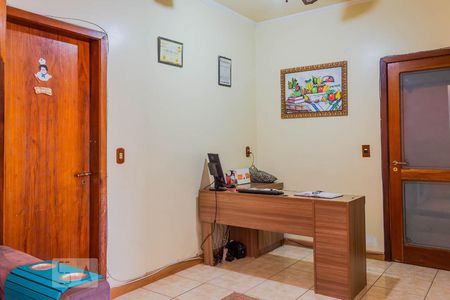 Escritório de casa à venda com 3 quartos, 590m² em Igara, Canoas