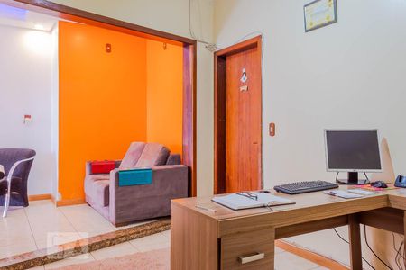 Escritório de casa à venda com 3 quartos, 590m² em Igara, Canoas