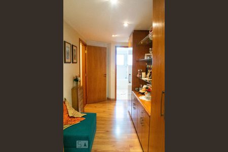 Apartamento à venda com 190m², 3 quartos e 3 vagasCorredor